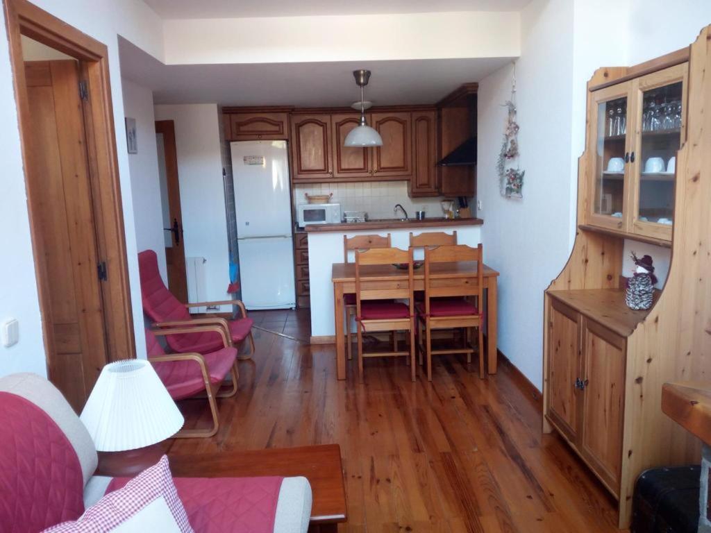 Apartament Esterri 에스테리 다네우 외부 사진